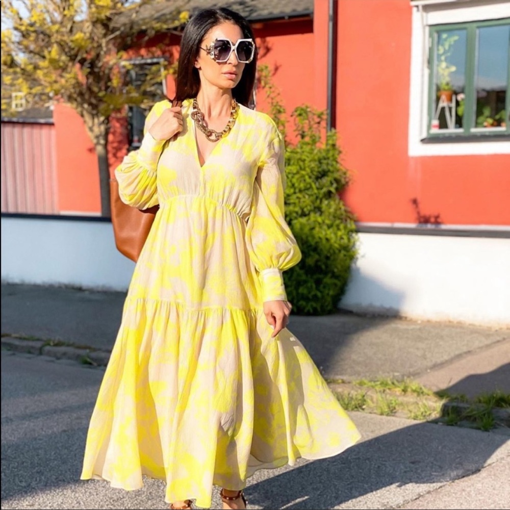 H&M Bloggers Favorite Maxi Dress